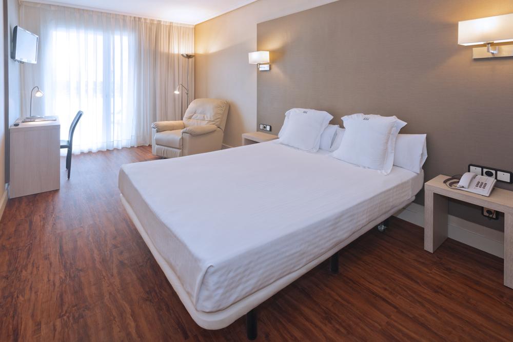 Num Hotel