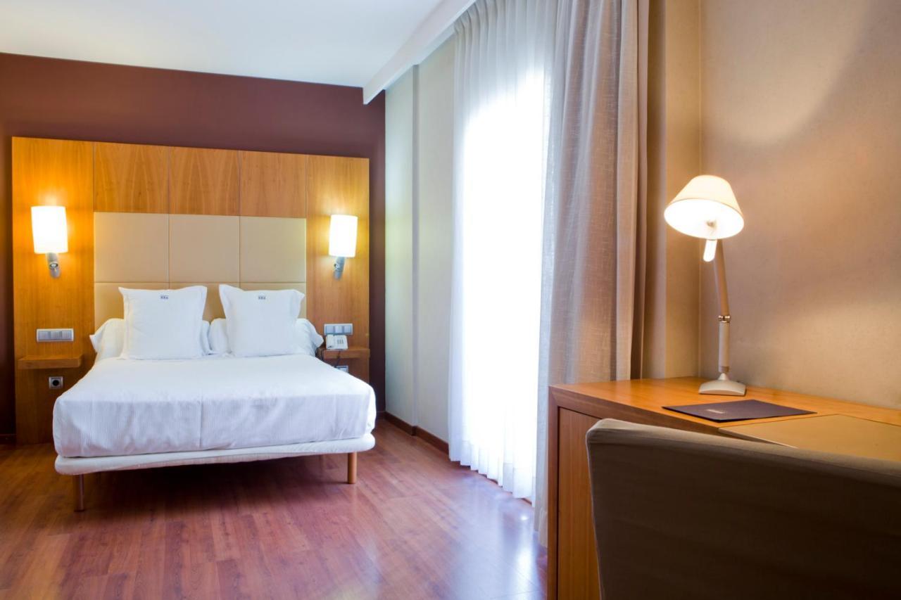 Num Hotel 4*