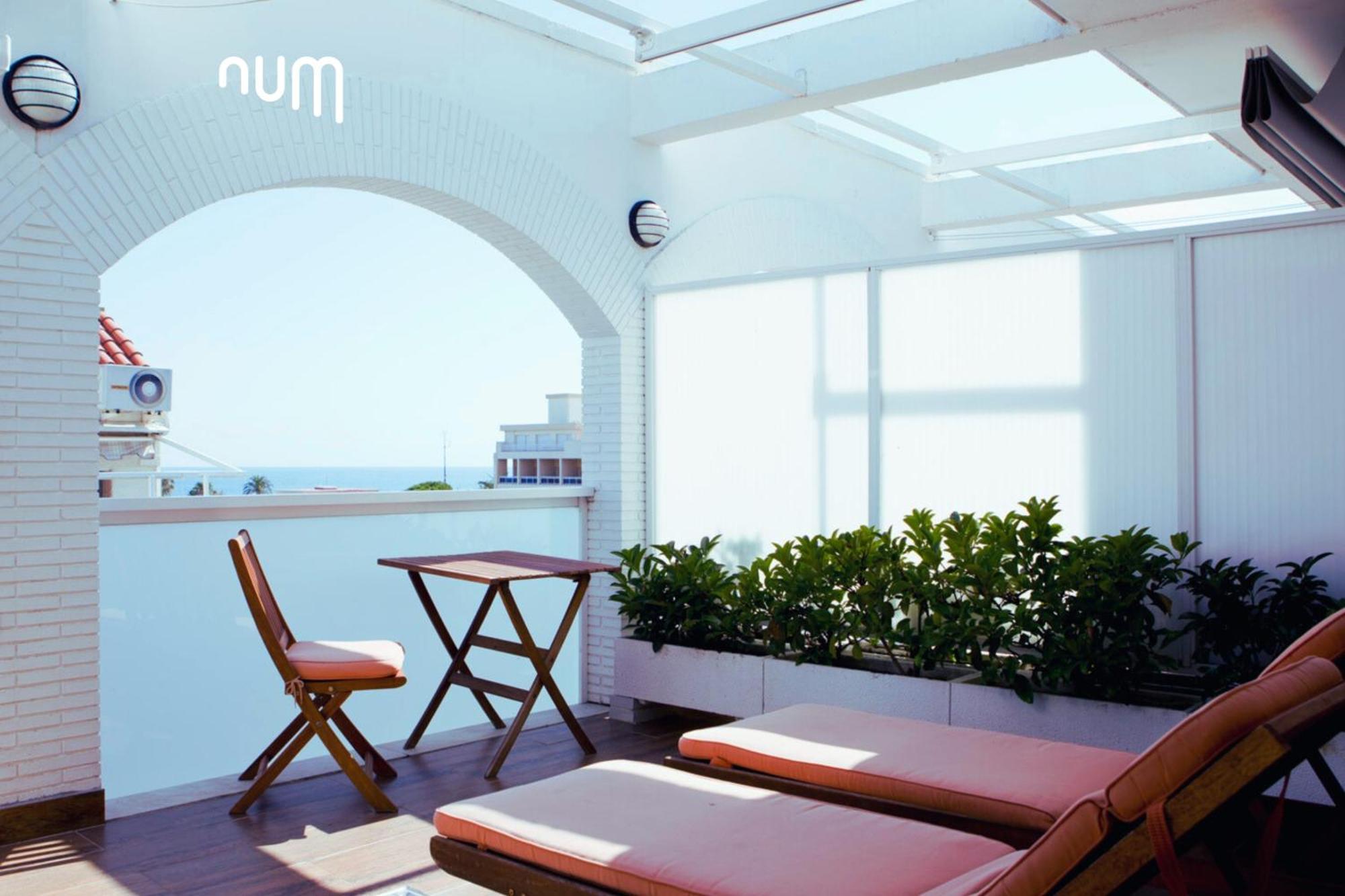 Num Hotel